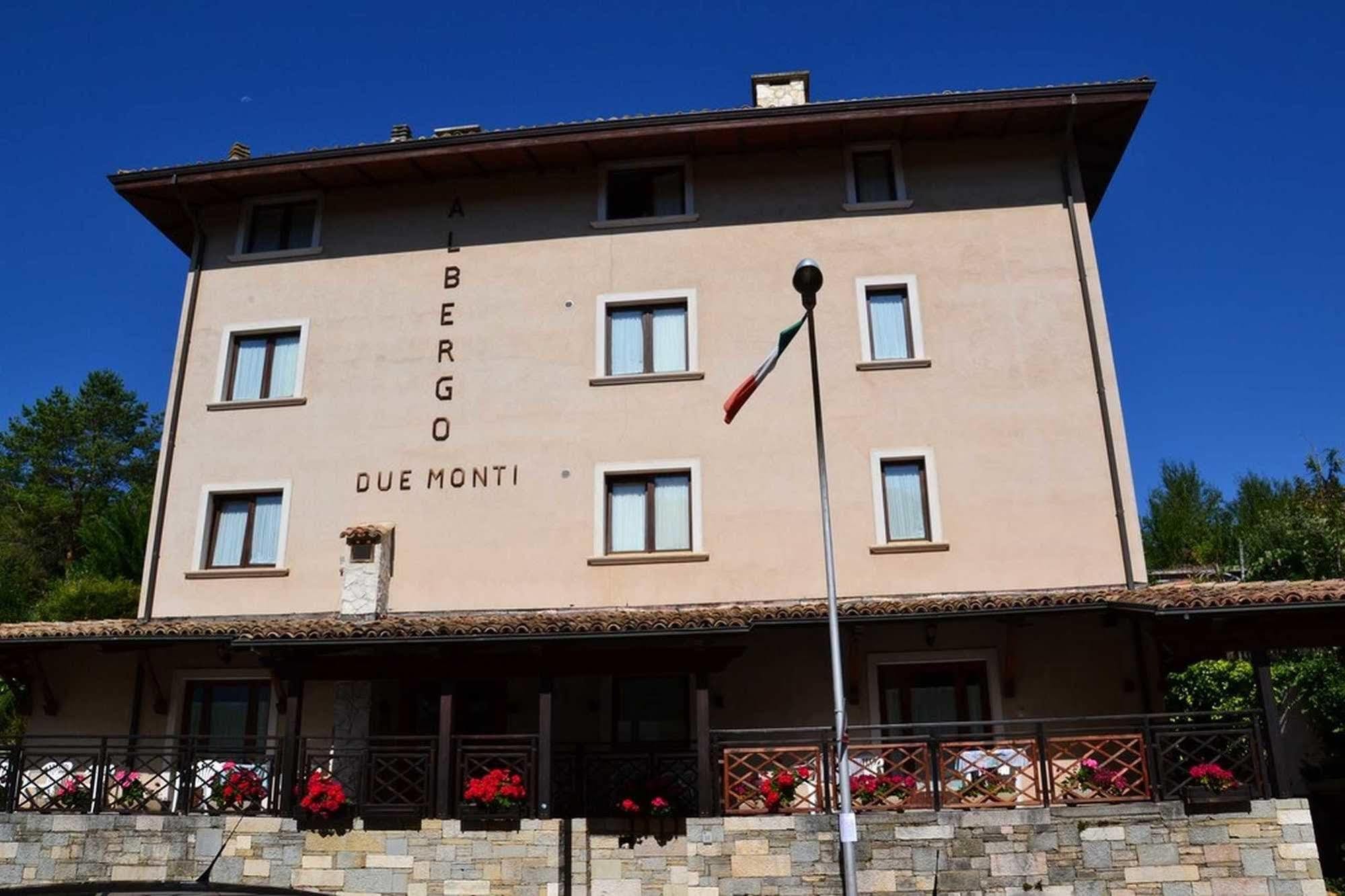 Albergo Due Monti Ateleta Exteriör bild