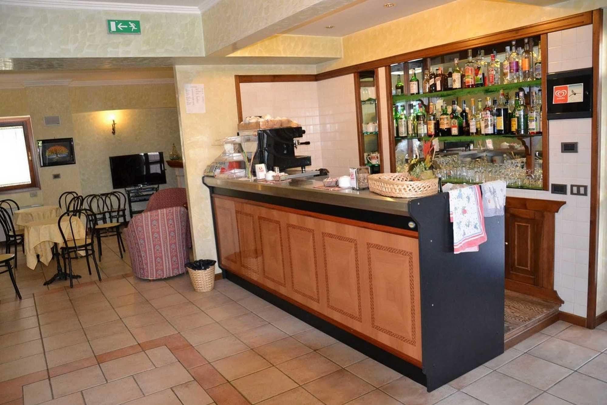 Albergo Due Monti Ateleta Exteriör bild